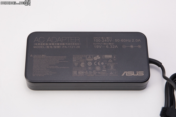 工作娛樂不衝突 ASUS ZenBook Pro UX550