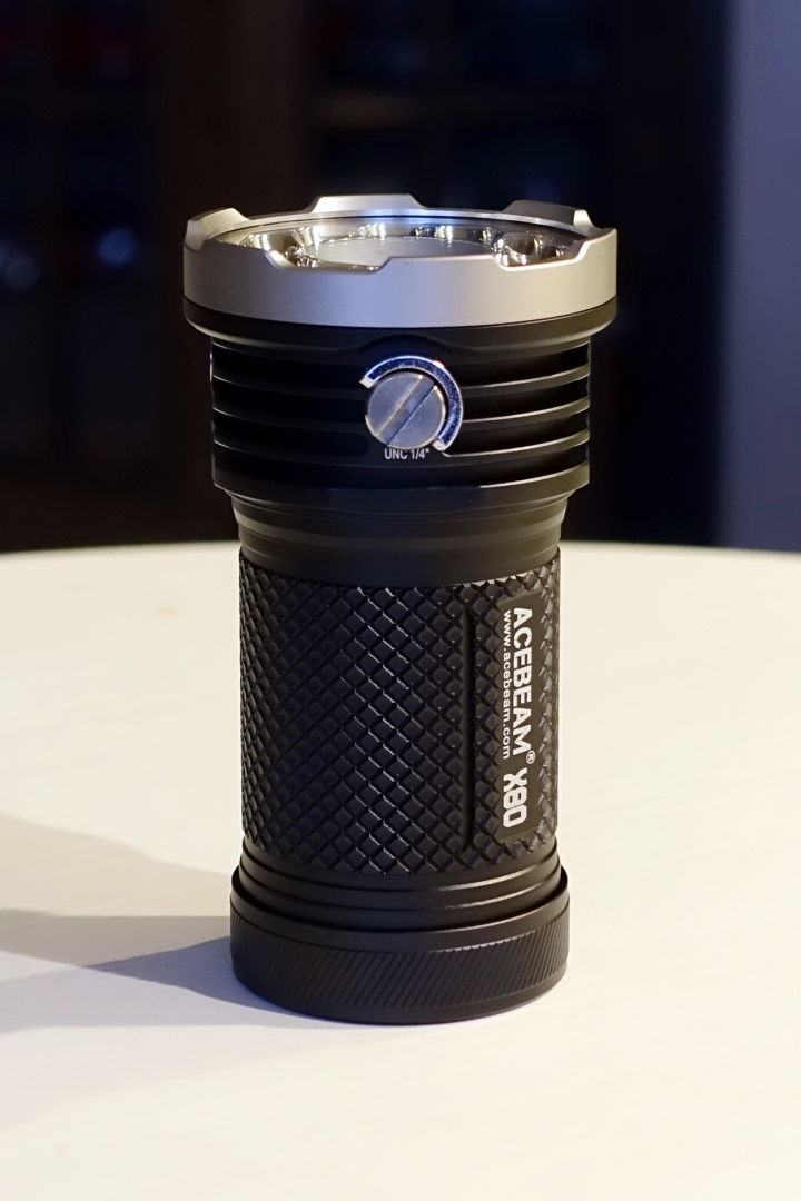 ACEBEAM X80 簡易開箱