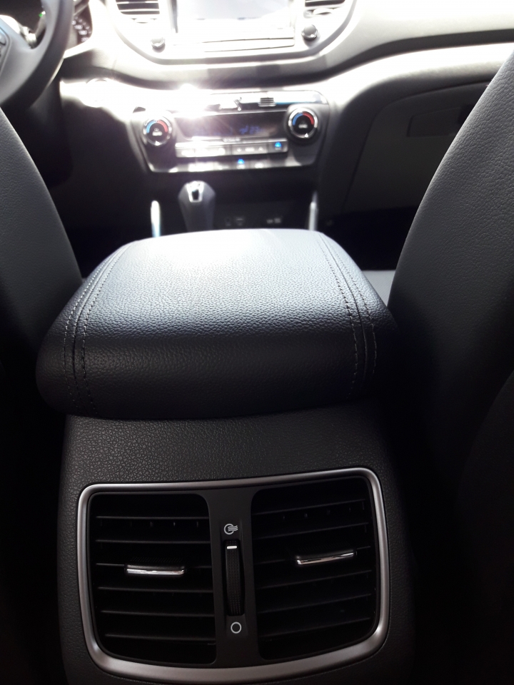 All New Tucson 1.6 時尚Turbo 赤焰紅 開箱文