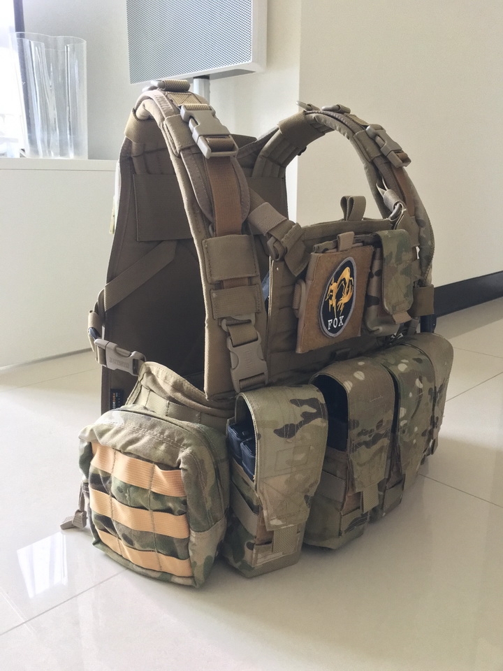 BHI Commando Recon Chest Harness 胸掛背心水袋掛載改造