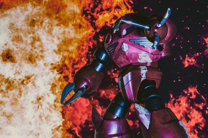 愛玩泥巴的紅蟹 MSM-07S 夏亞專用茲寇克 HG BANDAI