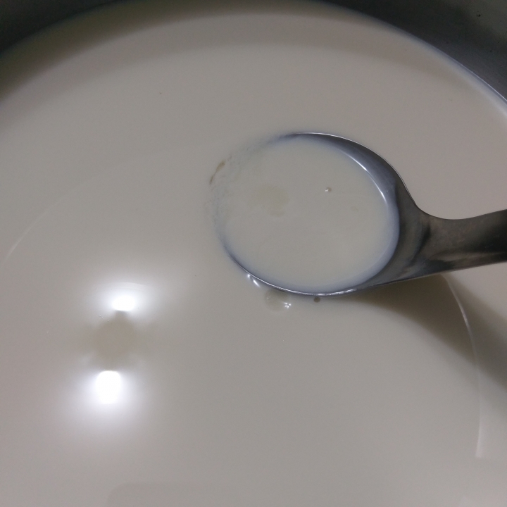 沒喝完的豆漿凝固了，正常嗎？