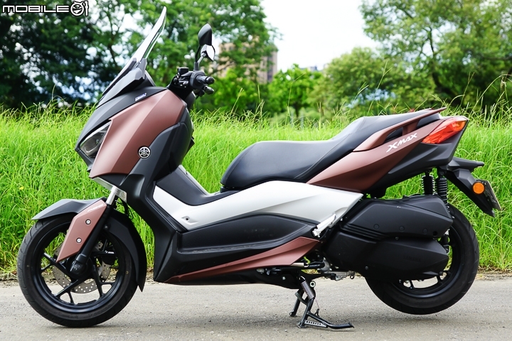 正面對決！YAMAHA XMAX vs SYM CRUiSYM 2017 上半年同價位黃牌羊大PK