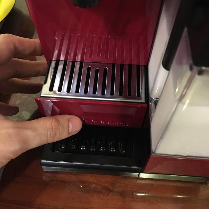 [開箱] Nespresso Lattissima Touch