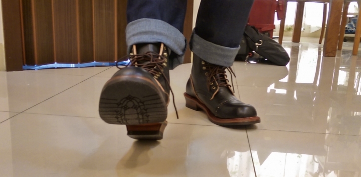 【買靴樂】【GD Boots -1840】- 開箱~~添加男性本色的利器!!