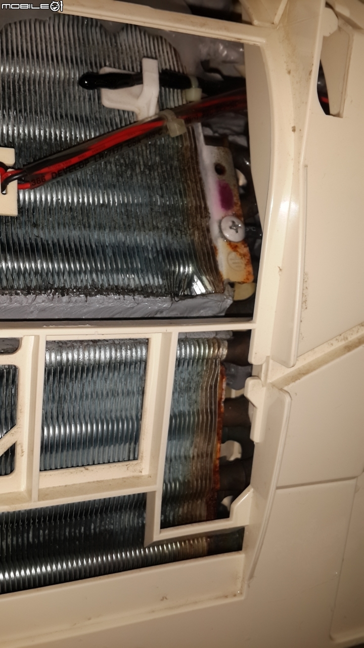 室內機冷凝器生鏽正常嗎？