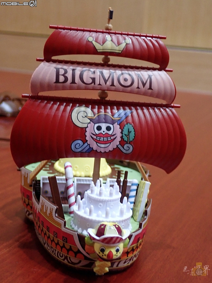 偉大的船 #13 BIG MOM海賊團 (クイーン・ママ・シャンテ号) -開箱文