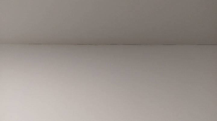 裝潢不到一年牆角有裂痕是正常的嗎