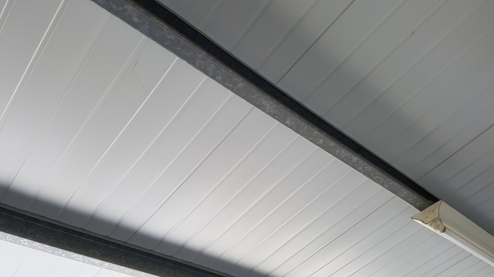 輕鋼架有什麼簡單的方案可以做曬衣架?