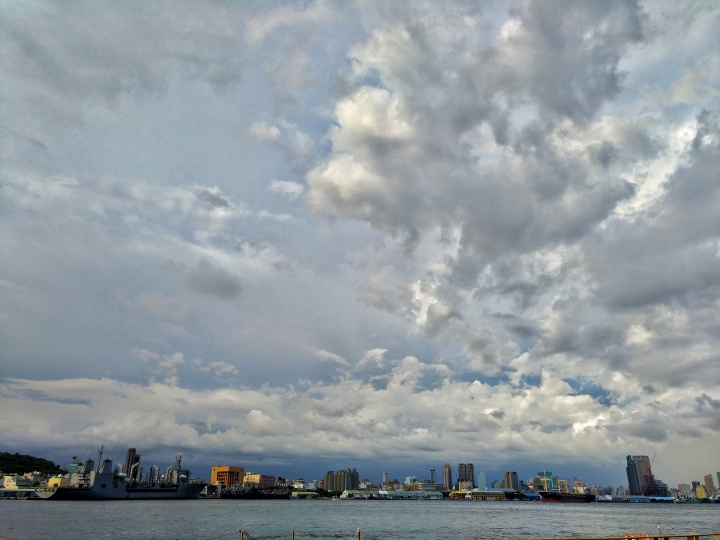 ZenFone 3  分享一些旅行隨拍的照片~