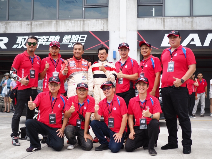 ［分享］左左右右搖擺一整天之開車開到爛屁股之三菱 Lancer 大鵬灣好會跑