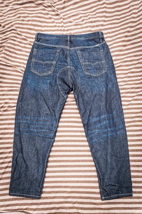 [分享] DIESEL JOGGJEANS TRUCKTER 原色大寬褲