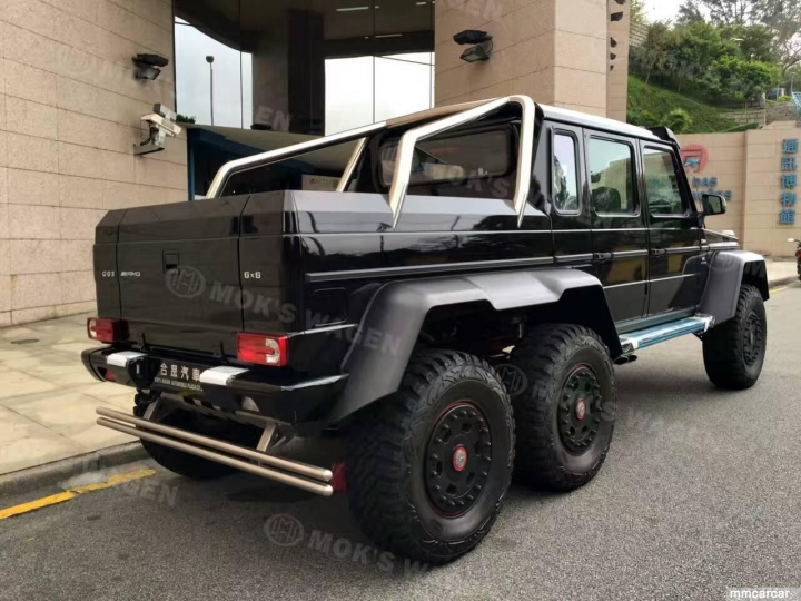 澳門出現6X6BENZ神獸