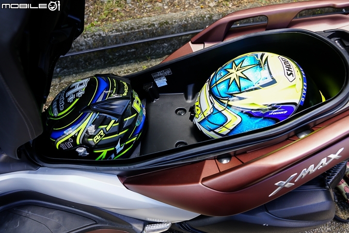 正面對決！YAMAHA XMAX vs SYM CRUiSYM 2017 上半年同價位黃牌羊大PK