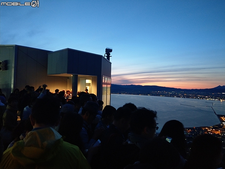 函館山賞夜景 傳統日本三大夜景之一