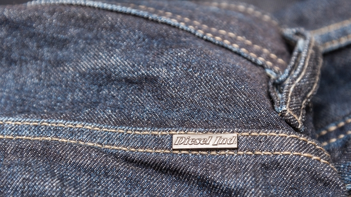 [分享] DIESEL JOGGJEANS TRUCKTER 原色大寬褲