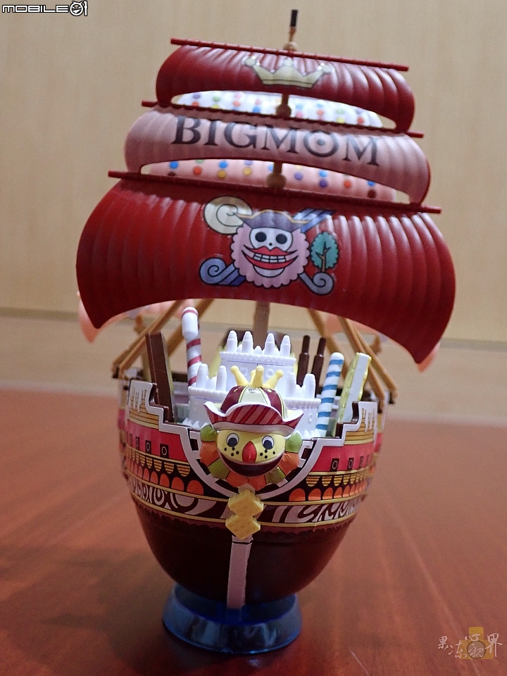 偉大的船 #13 BIG MOM海賊團 (クイーン・ママ・シャンテ号) -開箱文