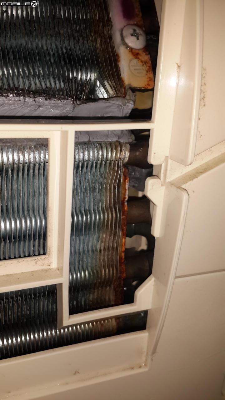 室內機冷凝器生鏽正常嗎？