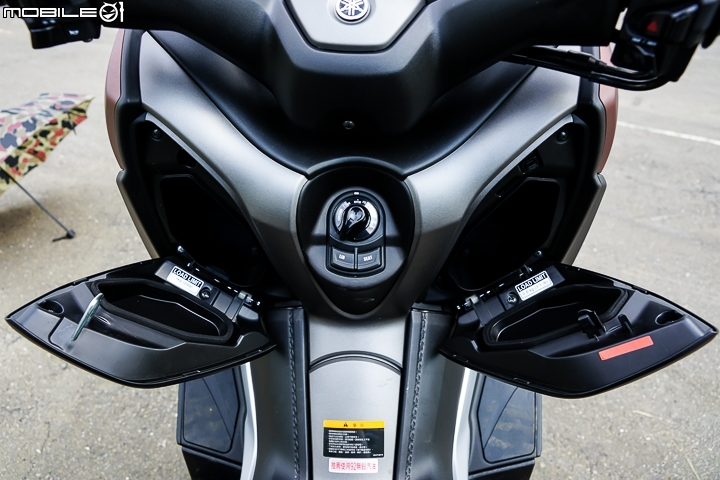 正面對決！YAMAHA XMAX vs SYM CRUiSYM 2017 上半年同價位黃牌羊大PK