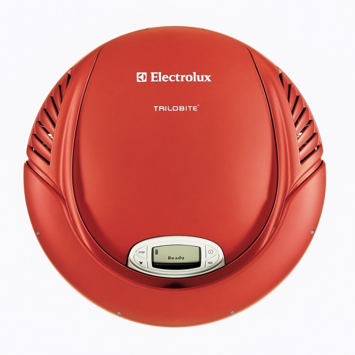 會走路的伊萊克斯完美管家～Electrolux Motion Sen se 掃地機器人台灣開箱首發！