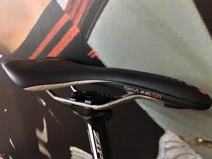 入手第一台公路車 Wilier GTR Team