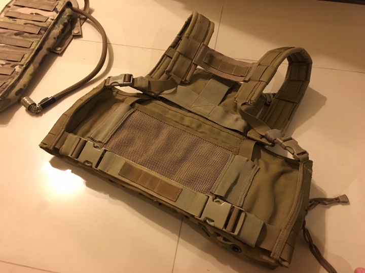 BHI Commando Recon Chest Harness 胸掛背心水袋掛載改造