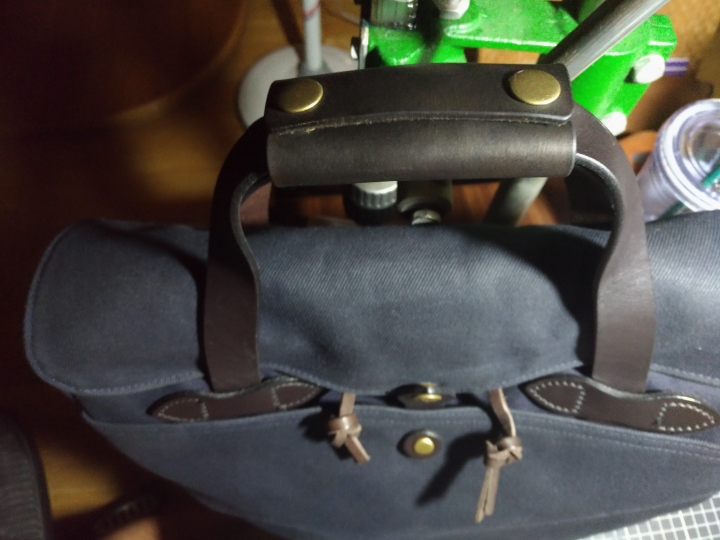 [分享] FILSON 232扣帶改裝 256把手及前後磁扣