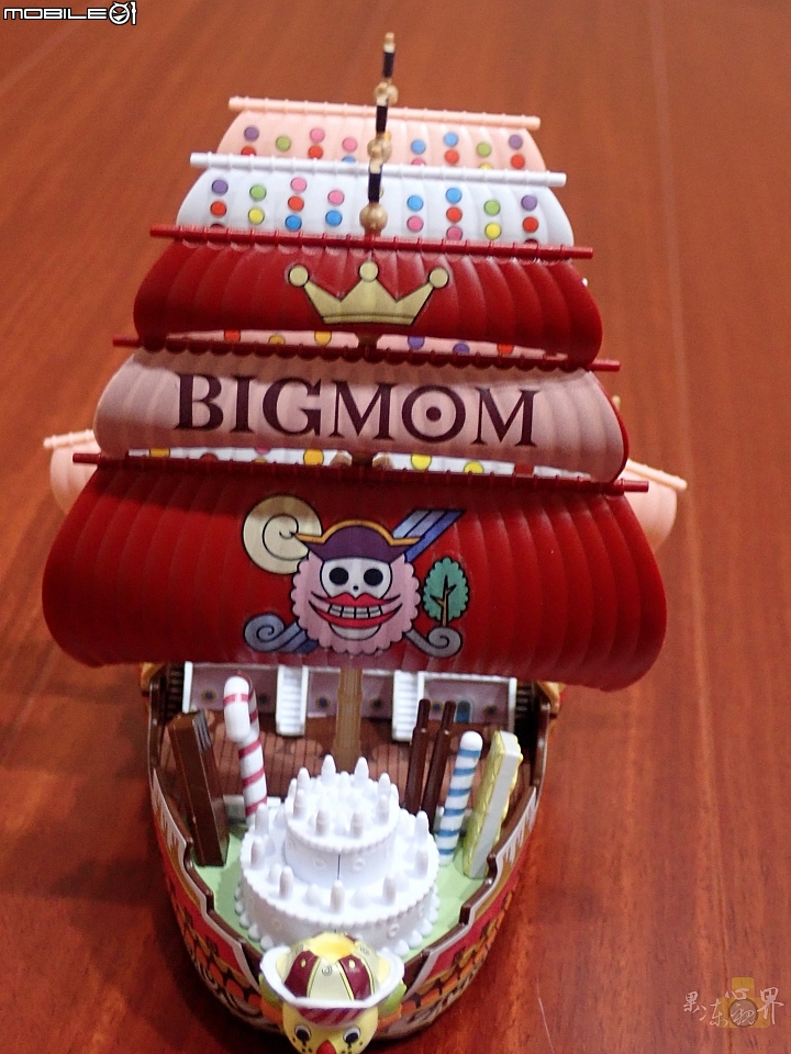 偉大的船 #13 BIG MOM海賊團 (クイーン・ママ・シャンテ号) -開箱文