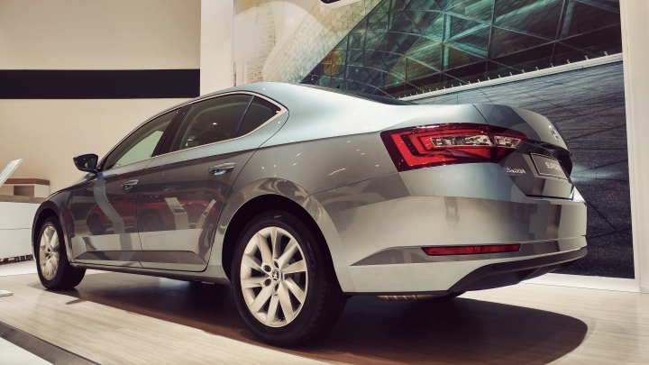 純粹分享Škoda Superb