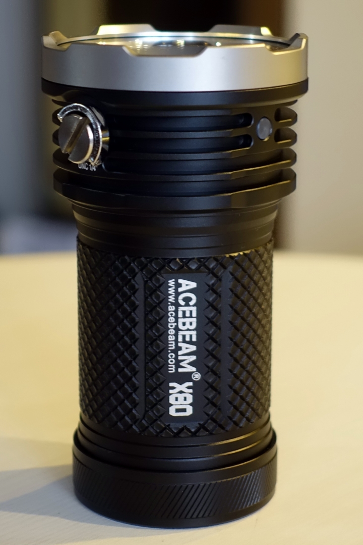 ACEBEAM X80 簡易開箱