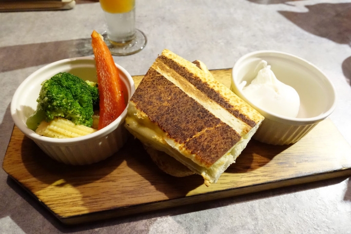 【食記】捷運中山站。棧F-U Kitchen 直火廚房