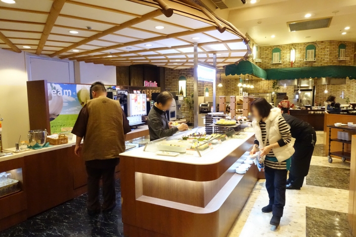 【2017道東親子行】阿寒湖遊久之里鶴雅。天河餐廳晚餐與早餐心得