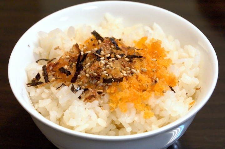 [台南][東區] 東洋まぐろ日式定食。超低溫生魚片