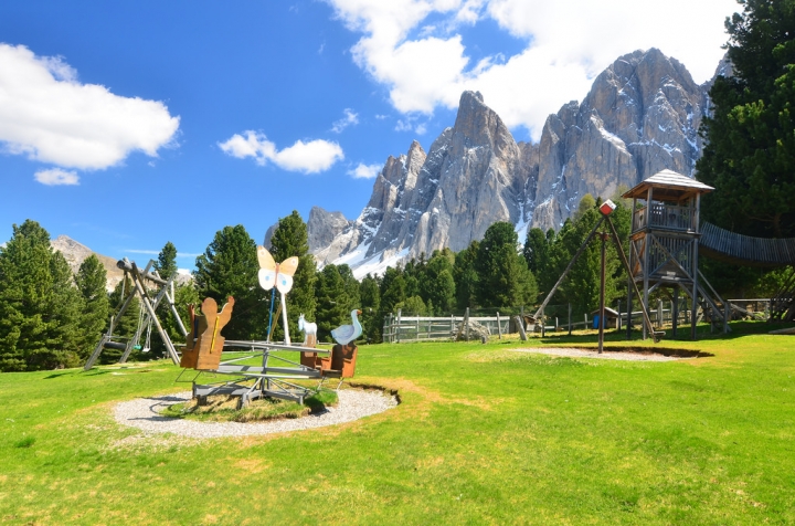 [義大利北部景點] 世界遺產(Dolomite) ♣道羅麥特山♣ 歐洲最美的壯麗山景(val de funes）