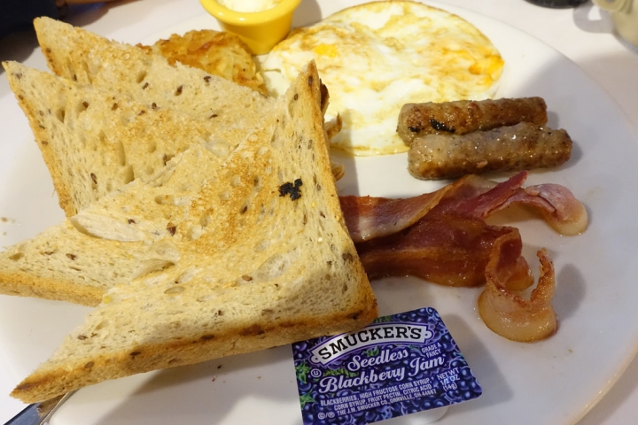【食記】捷運市政府站/信義區美食。ATT 4 FUN 樂子the Diner信義旗艦店