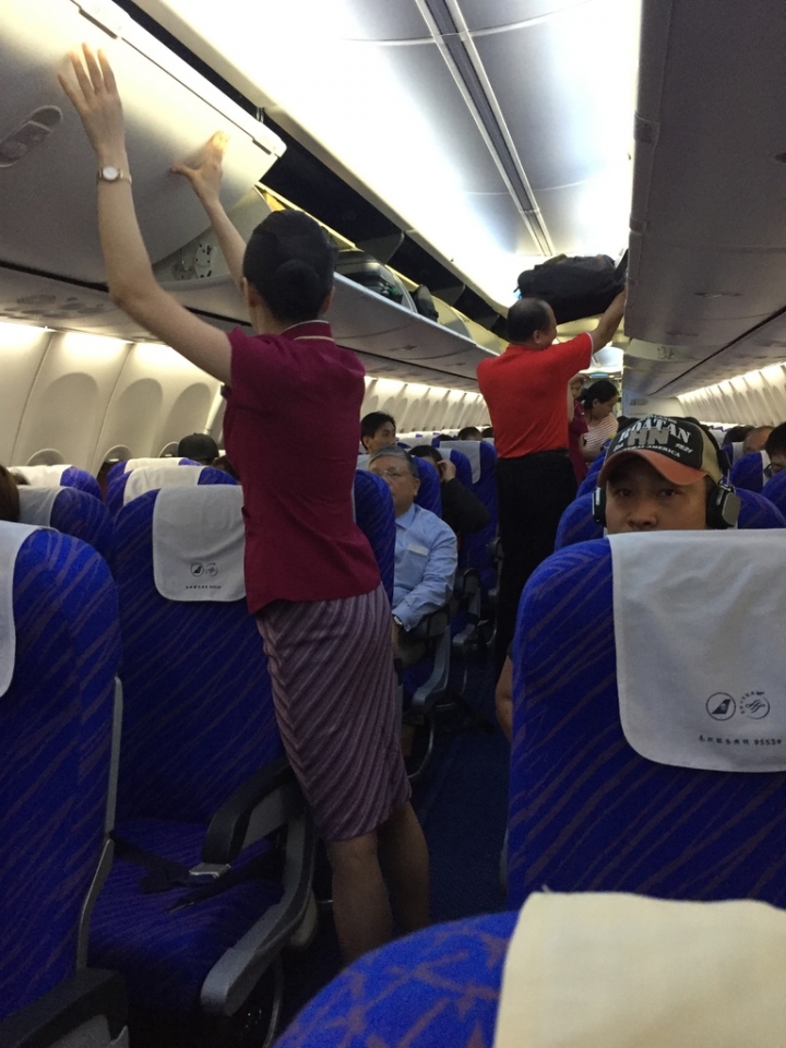 南方航空 738 台北TPE-義烏YIW  /  A320 上海浦東PVG-台北TPE