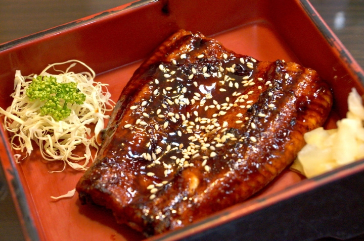 [台南][東區] 東洋まぐろ日式定食。超低溫生魚片