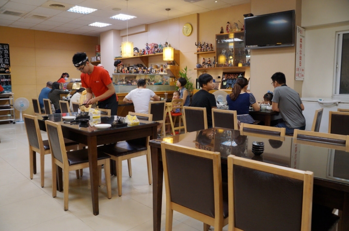 [台南][東區] 東洋まぐろ日式定食。超低溫生魚片