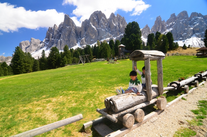 [義大利北部景點] 世界遺產(Dolomite) ♣道羅麥特山♣ 歐洲最美的壯麗山景(val de funes）