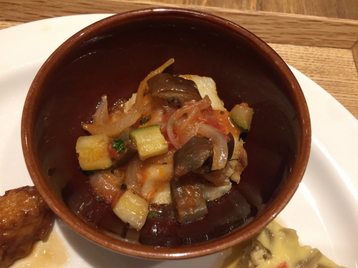 【食記】捷運市政府站/統一時代百貨。Café & Meal Muji無印良品餐廳