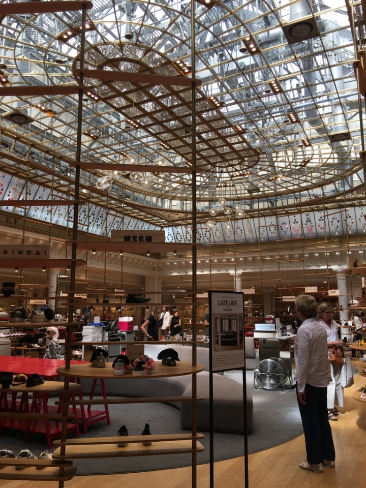 【巴黎生活42天記錄】Day11終於來到了傳說中的巴黎左岸貴婦百貨 Le Bon Marché