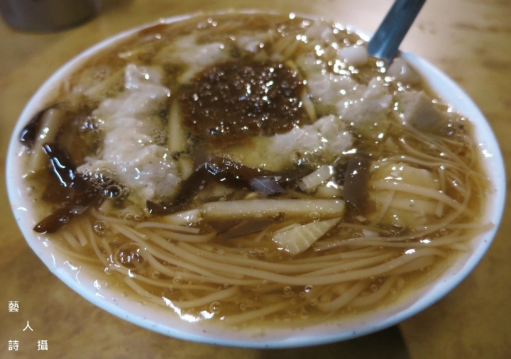 同安街排隊的無名小吃.同安街麵線羹@食在台北.藝人詩攝