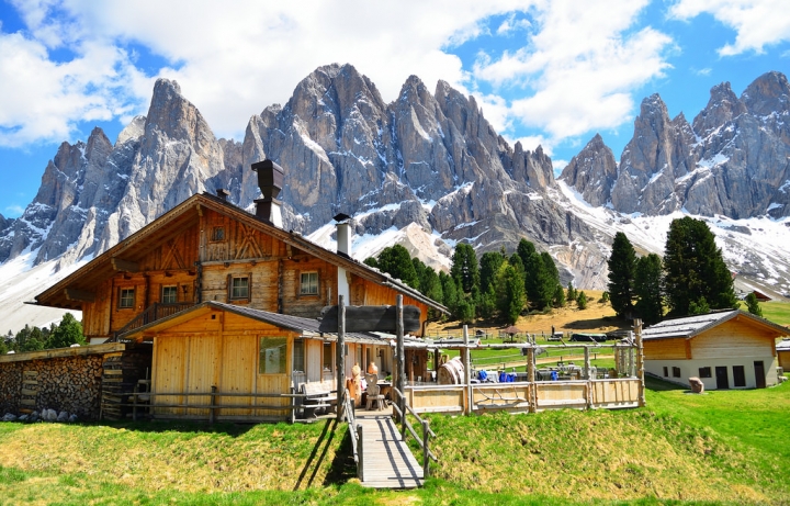 [義大利北部景點] 世界遺產(Dolomite) ♣道羅麥特山♣ 歐洲最美的壯麗山景(val de funes）