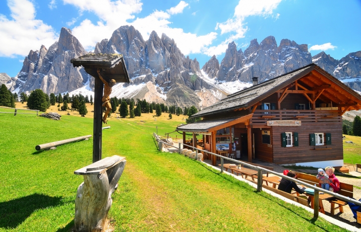 [義大利北部景點] 世界遺產(Dolomite) ♣道羅麥特山♣ 歐洲最美的壯麗山景(val de funes）