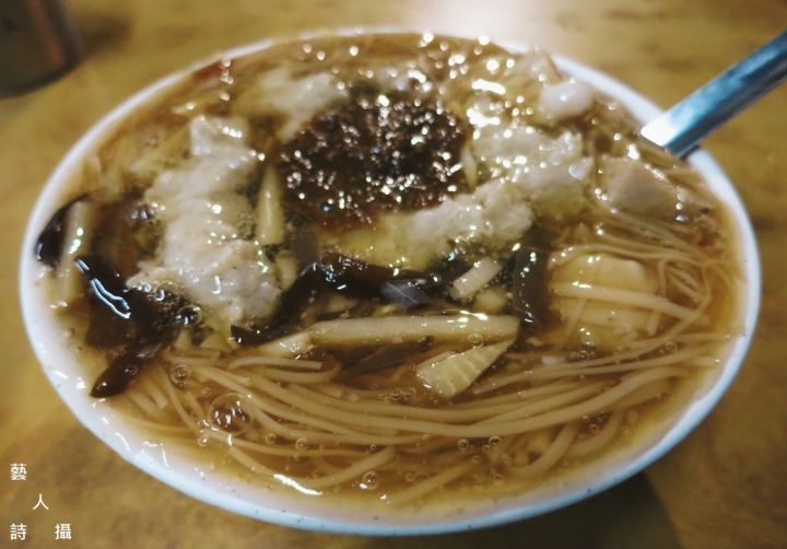 同安街排隊的無名小吃.同安街麵線羹@食在台北.藝人詩攝
