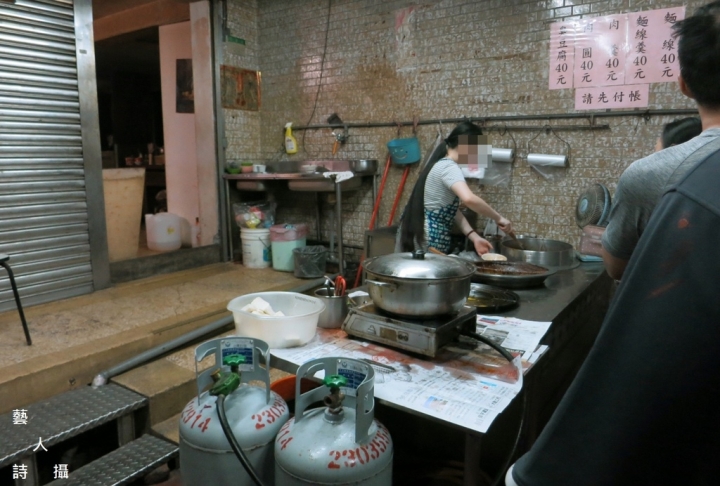 同安街排隊的無名小吃.同安街麵線羹@食在台北.藝人詩攝