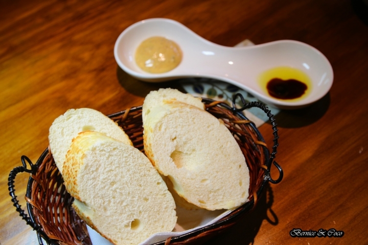 LIRA 里拉義大利廚房/迷人的歐式建築/豪邁的戰斧豬排/炙燒生牛肉(木柵美食)