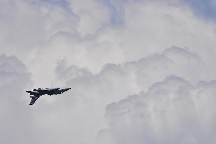 (附行程表)8月12日岡山空軍官校開放營區：Nikon D5600+200~500mm也去追戰鬥機了