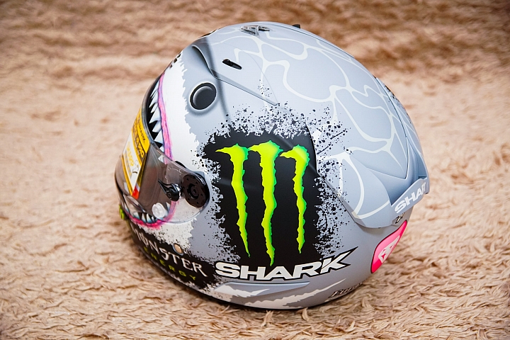 好殺的鯊魚!LORENZO WHITE SHARK 2016 Aragon Grand Prix  開箱
