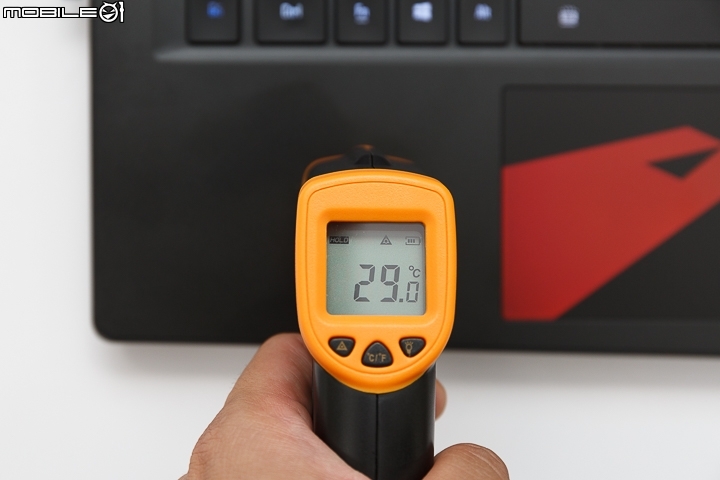 薄型機身 高階效能 AORUS X7 DT v7 電競筆電
